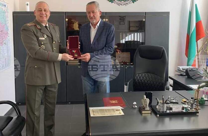 ���������� ��������� �� ������ ������ �������� �� �������� � ������� ����� �140 ������ �� �������-����������� ������