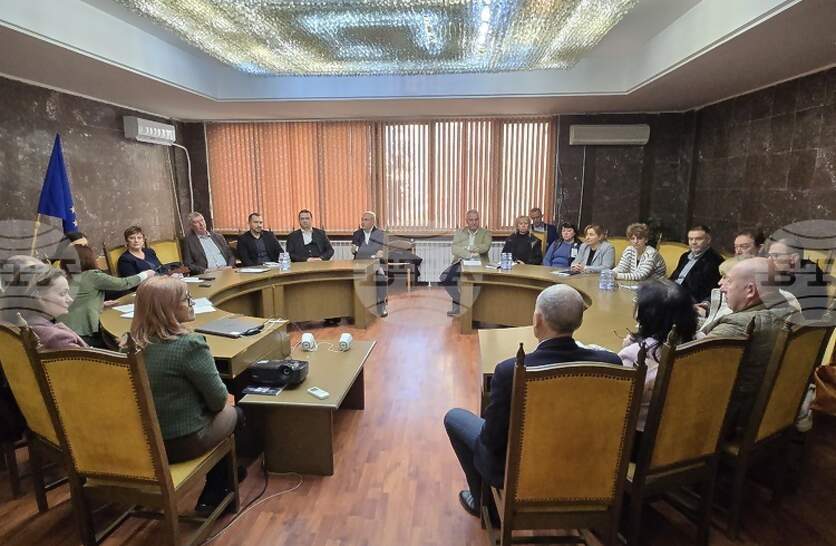 ��� � ����� � �������� 24 ������� �� ������������ ���������� �� ������ ���� ����������� �� ������