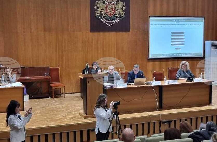 ������ ������� �� ��� ������ ����������, ������������� �� ���-������ ������� ���� ���������� ���������� �� ���������� ���������