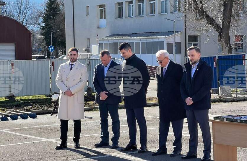 ��� ������ �� ����������� � ������������� ��� ����� ���. ���� ������ � ����� ������ �� ������� ������ � ���� �� ������