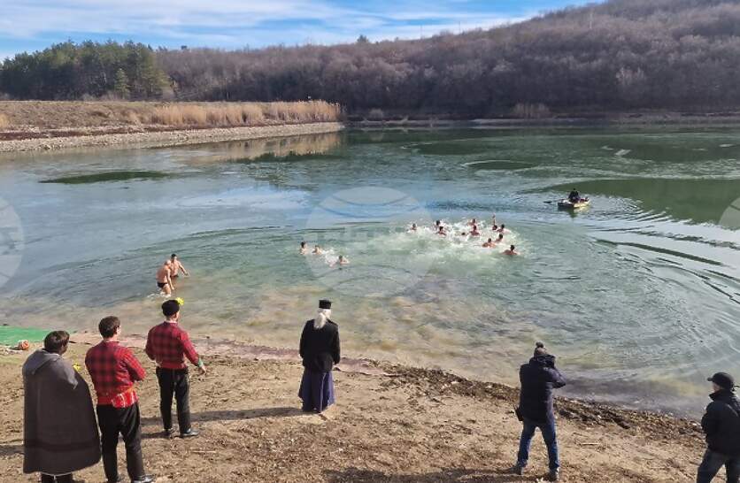 ����������� ���������� � ������ �� ������ ��������� ���� ������� �� 6 ������ ������ ������� �� �������� �� ������������� �����