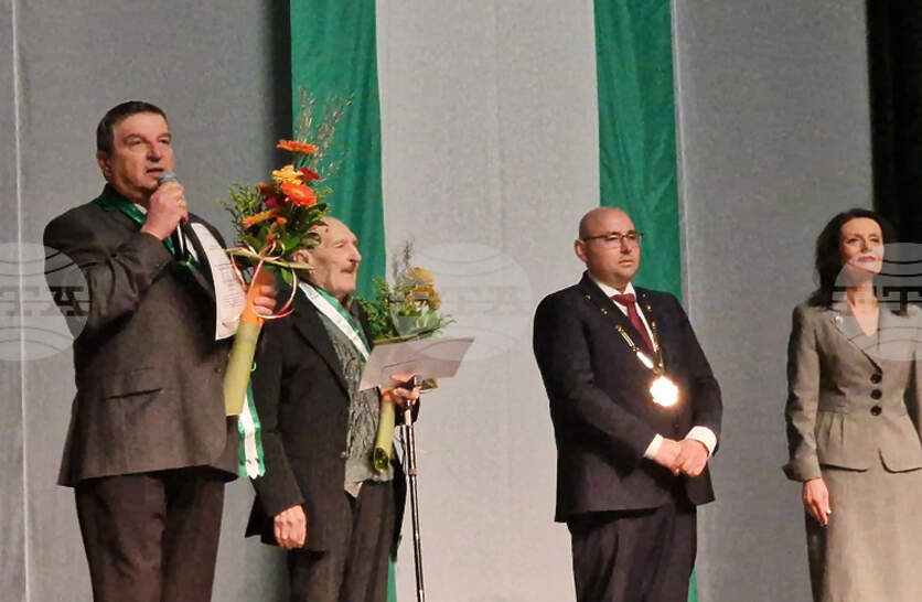 ������ �������� �����-������� (���������), ����� ����� � ��������� �������� �� ������ ������� �������� �� �������