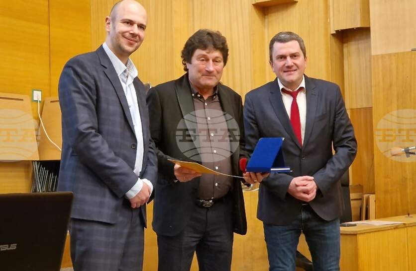 ���������� �� ����������� �� ���������� ����������� ����� ������� ���������� ����� � ������, ������ �� ��� 18 ����