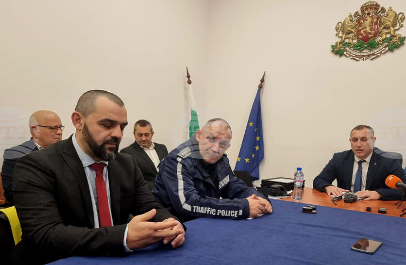 ���� �������� ������ ��� ���������� ��� ��������� ������ �� �������� 25 ����, �������� �� ����� 900