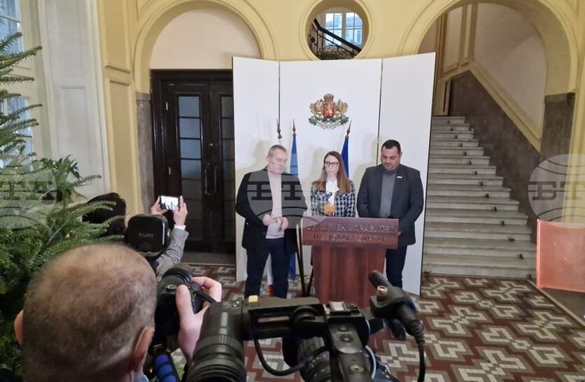 ������ �������� �� 30 ������ � ��������, �������� ���������� ��� �� ����� � �����