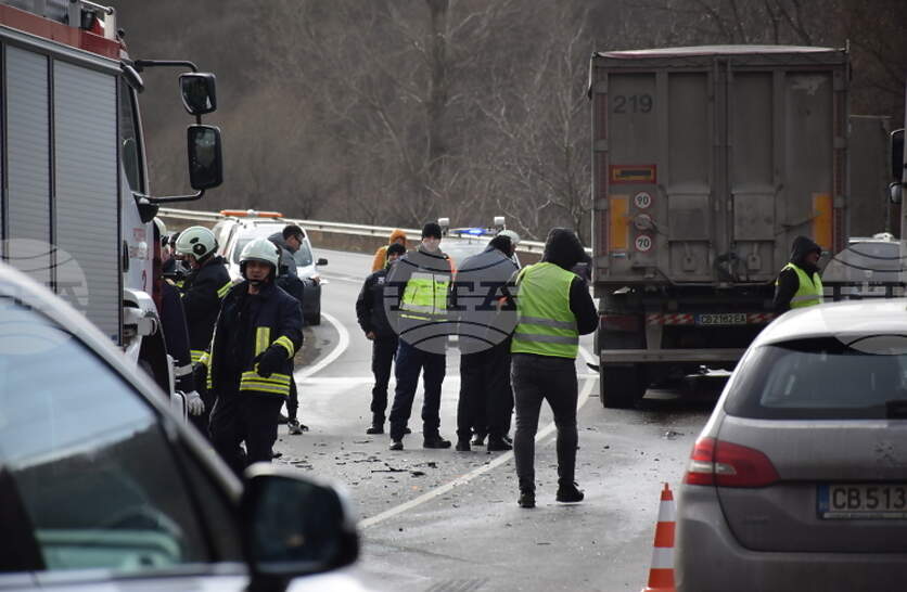 ������ ���������� � ���������� ���������� � � ����� ������ � ������ �� ������������� ���� �������