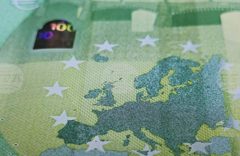 ��������� � �������� ��������� ������ �� ���������� � ��������� �� ������� ������������