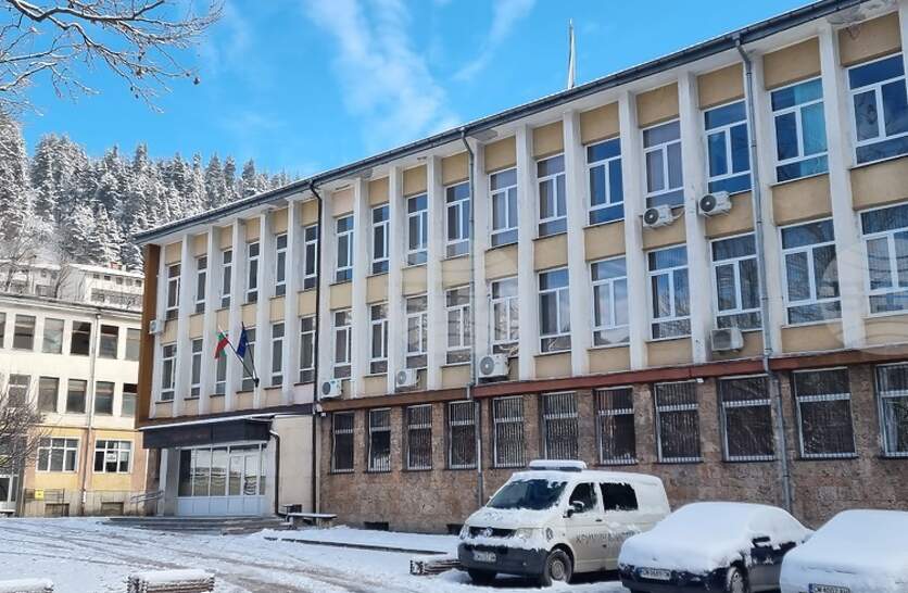 ����� �� 16 ������ � ������ � ������� ���� ����� � ������