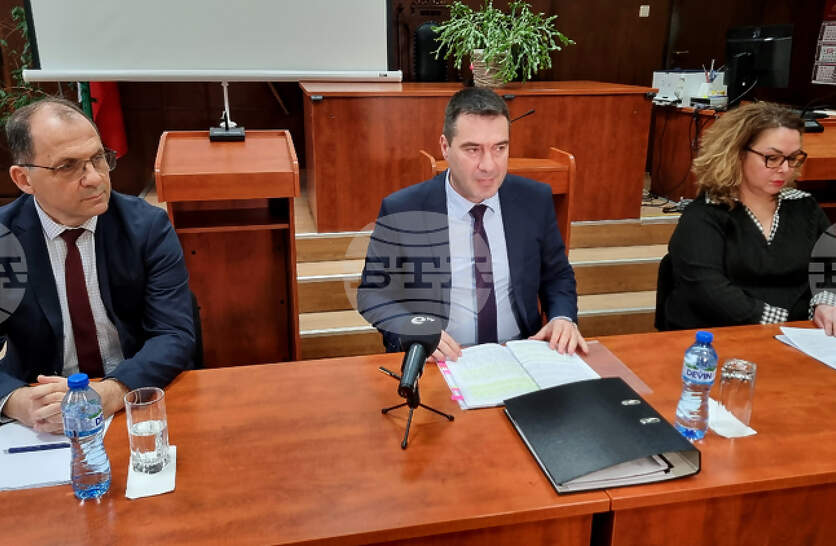 �������� ����� �� ������ � �������������� �� ������� � ������� ��� - �������