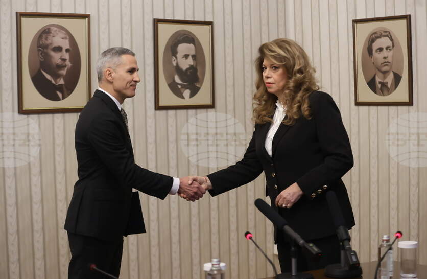 ���������� �� �������� ������� ������ ����� ��������� ������ �� ������������, ����������� ������ ������ �� ������� ������ �� 19 �����