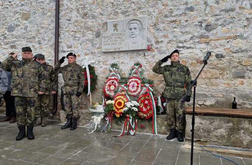 � �����-���������� �� ��������� 