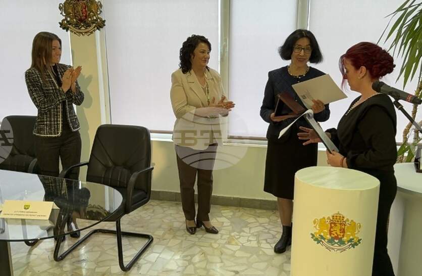 ����������� ����� ������ � ������, ��������� � �������