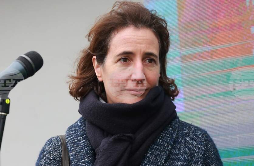 ������ ������� � ����������� �� �� � ������������� ����������