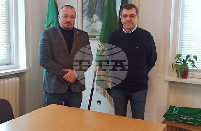 ����� 500 ��������� �� ������ �� �� ������� � ����� �� ���������� ������� �� 150-���� ��������� �� ���������� ��������