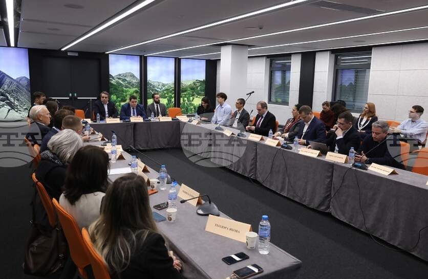 ������� ��� ������ ������� �����, ������� �� ��������� ����� � ���������� �������� ������ � ������������� �� ������������� ����������