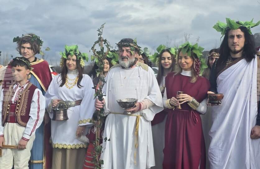 �� 33-�� ������� ������ � ���� ��������� �� ������ ��������� �� �������� �� ������