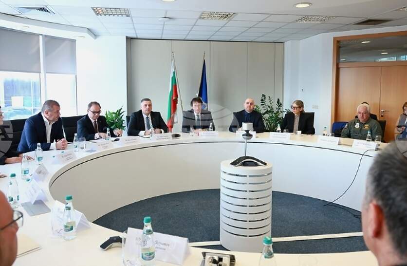 ���� ������� � ������� �� ������ ������ ������ � �����, � �������� �� ���������� ����� � ������������� ������������