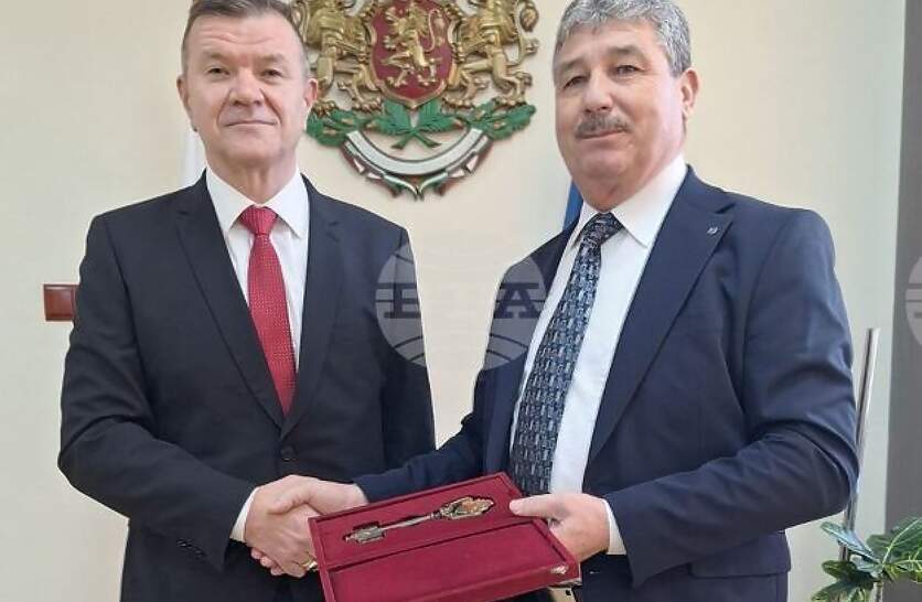 ����� �������� ������ � �������� ���� �������� ��������� �� �������