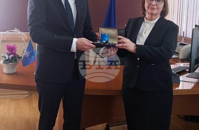 ����. �-� ��������� ����� ������ ���� �������� ��������� �� �������