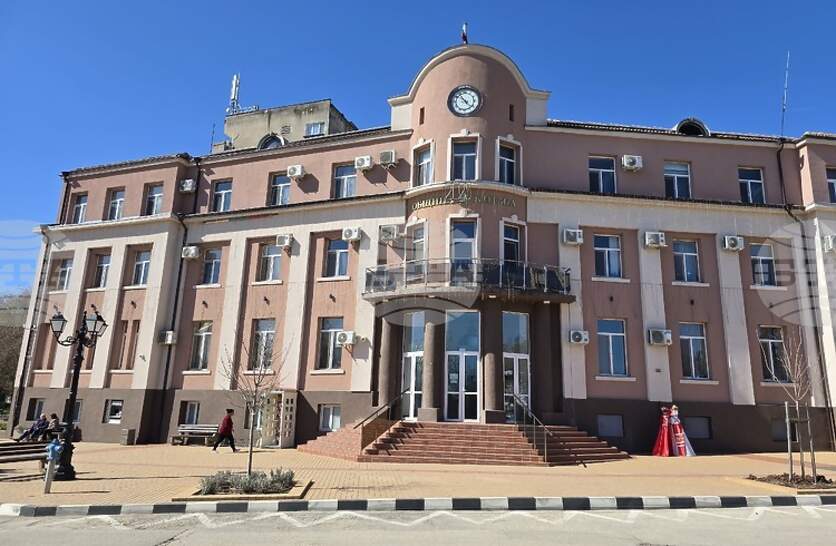 ����� �� ��������� � �������������� �������� �� ��������� ������� ���� ���������� ����� � �����