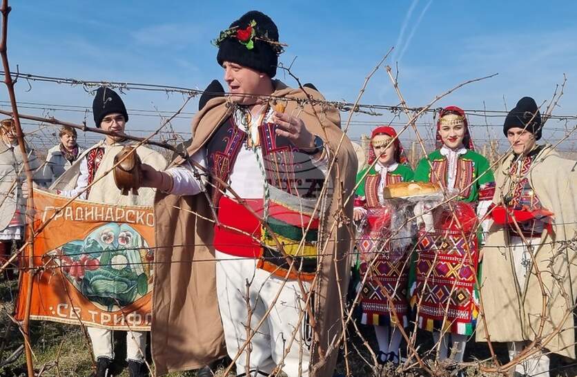 � ��� �� ������ ����������� �� ������ � �������� ������ ����������� �� ���� �� ������ ��� ���������