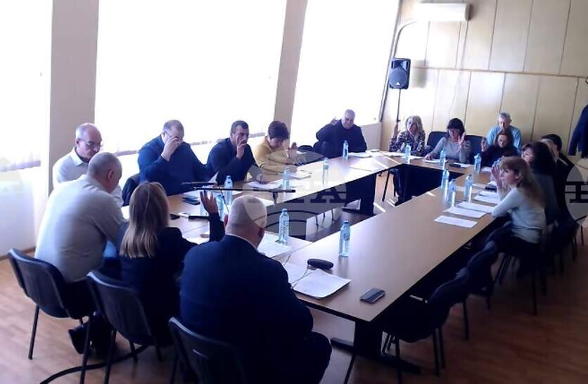 ���������� ����� � ������� ������ ������������� �� ��������� �� ����� �� �������� � �� ��������� �� �������� �����