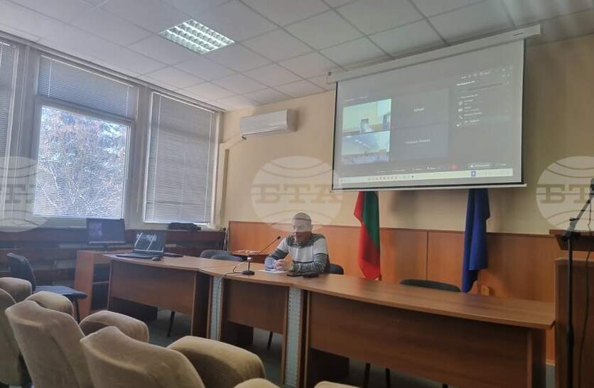 ���� ������� �������� � ������� 100 ���� � �������� � ������ ���� �������