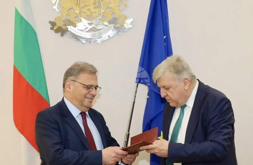 ���������� �������� �� �������� ����� � ������ ����� ����� ����� ���������� �� ������ � ��� �� �������������