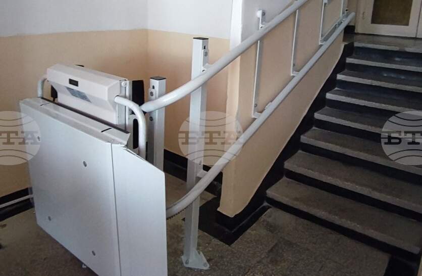 �� 51 200 ���� �� �� �������� �� �������� ������� ����� �� ���� � ����������