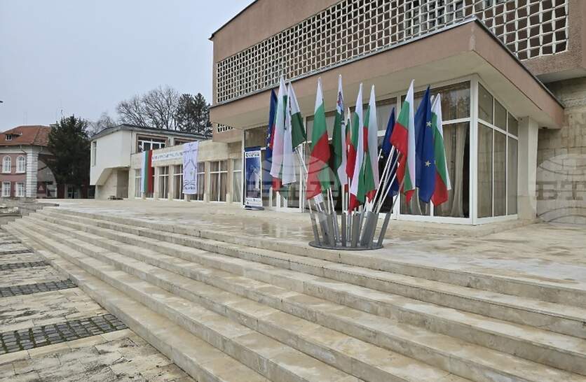 ����� ��������� 56 ������ �� ����������� �� ����