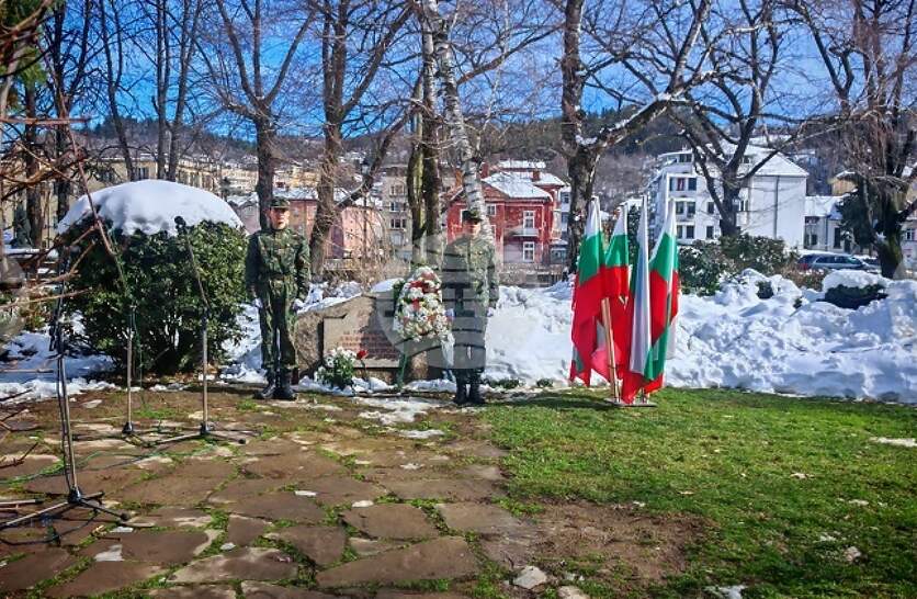 � ������� ���������� ����������� �� ������� �� ������ � ������� ������ � ��������