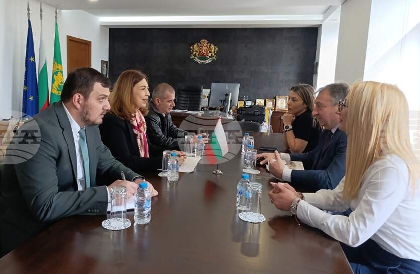 ������ �� ����� ������ ������� �� ������ � ��������� �� ������� � ��� ������� ����������