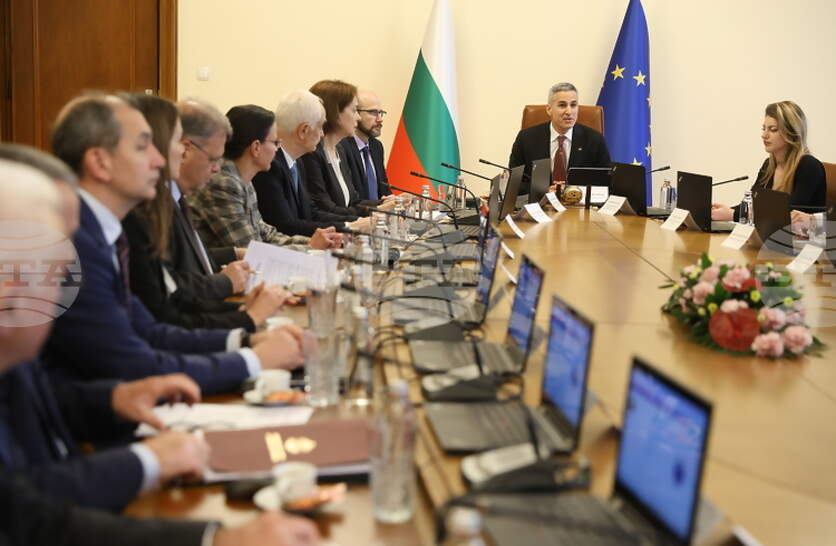 ���������� �������������� ������� ���� ����� �� ����������� �� ������ �� ���� � ������������� �� �����������