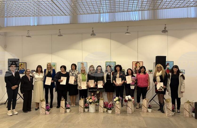 � ������� ��������� 11 ���� �� ������ � ����������� ����� �� ������ 8 ����