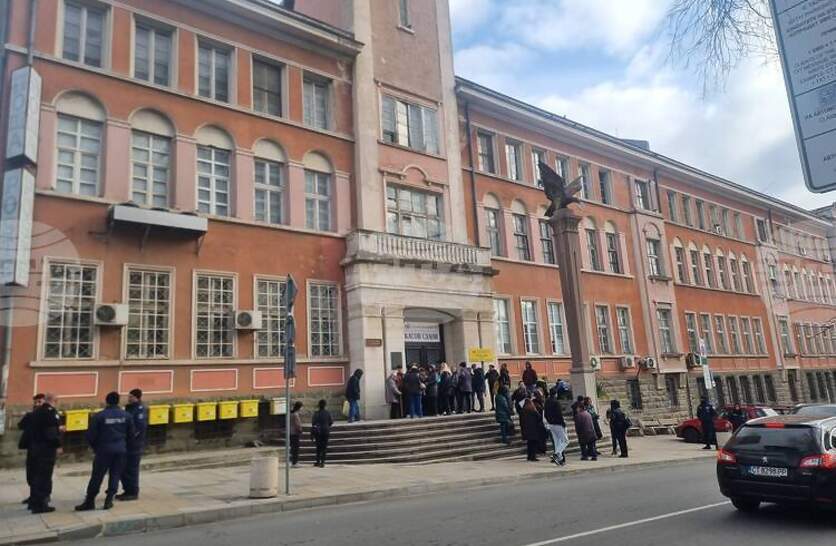 ��������� �� ���������� ���� ������������ ���� ��������� ���� � ����� ������ � ������ �� 5 �������a ���������� �� ���������