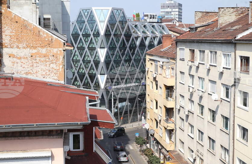 ����� ��� ������ �������� � ������� �� ������������ ��� ����������� ������������ �� ������ � ����, ��������� �� ������������ ������� � ��������