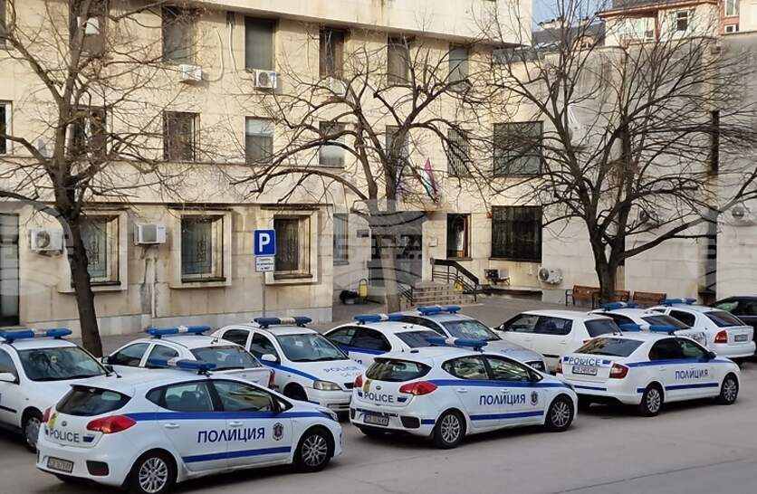 ��� ������ ������� ��������� ������ �������� �� �������� �� ������� � �������� ������� �� ������������