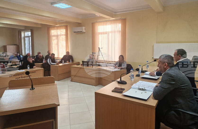 ������ ������� � ������� � �������� ��� 7300 ���� ������ �������� �� ������������ ���� ���� 2025 �.