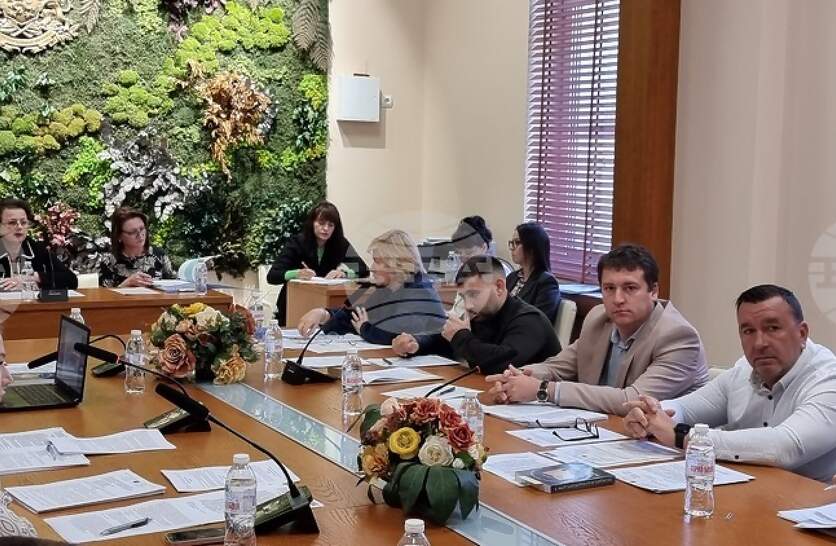 ������� �������� �� ���������� �� ���������� ����� � ������� ��� 750 ������ ����, ������ ���������� ��������� � ��������