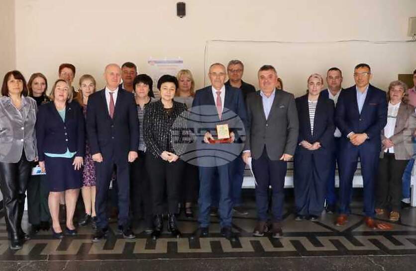 ������������� �� ����������� ������� ��� ����� ����� � �������� � ������ �� ������� ��� ����������������