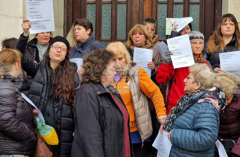 �� ����� 7000 �������� � ���������� ����, 5100 �� �� ��������� �������