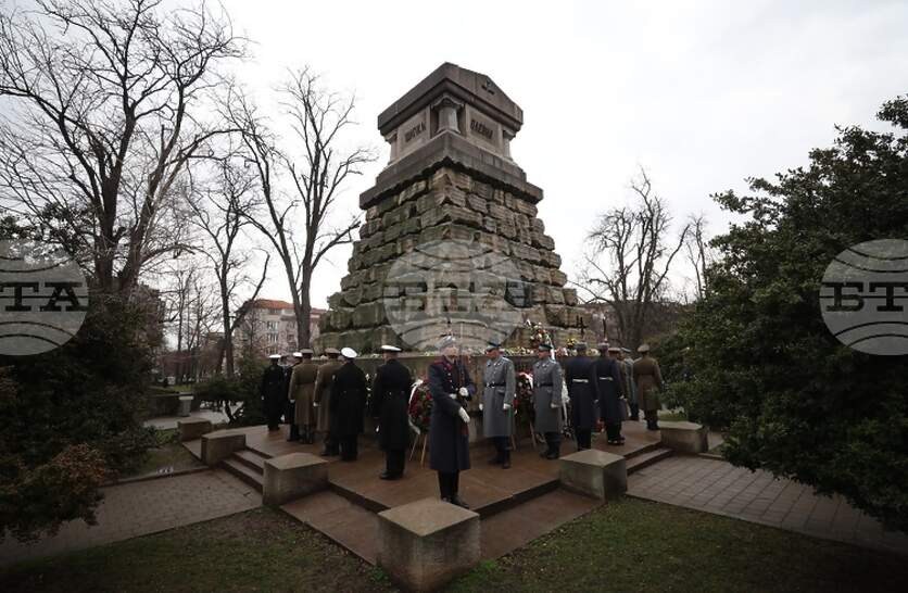 � ����������� ��������, ���������� ������� � ��������� �� ����� ���� �������� ������� �� ��� 500 ������, �������� � �����-�������� ������������� �����