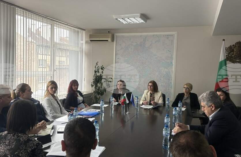 ���������� ��������� �� ����� ������ �� ������ � ������������� �� ������������, ���������� � ������������ �� �������� �� 19 �����