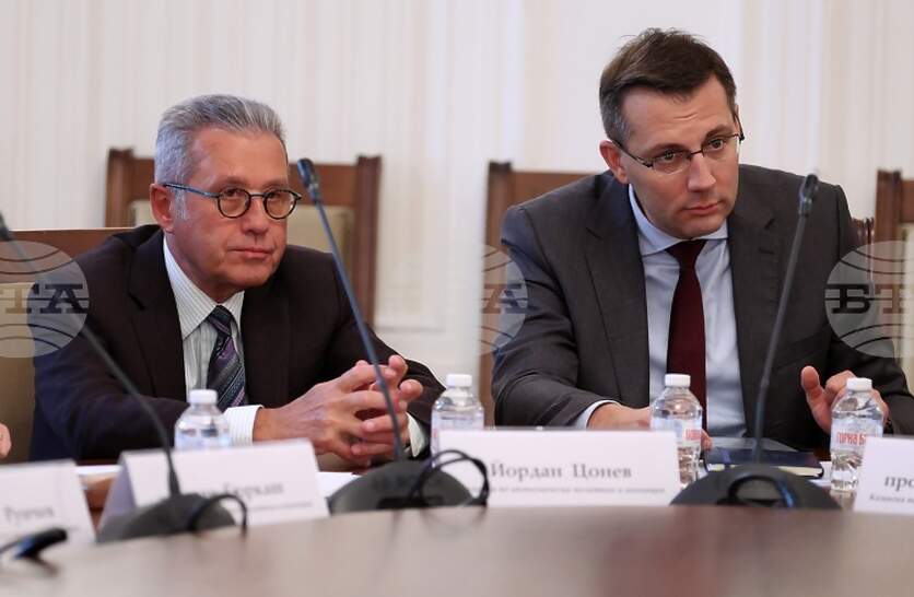 ����-���� ������ �������� ���������� �� ���������� �������� � �������������� �� ����������, ��������� ������ � ������� �� ����� �� ����� � ��������