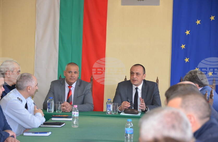 ������ ������� ���� ������� � ������ �������� �� ���������� �������� �� ��� � �������