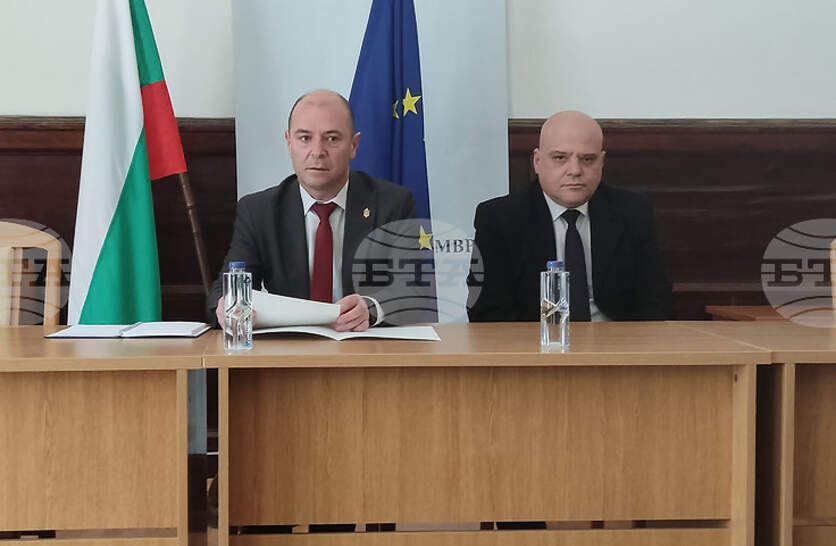 ������ ������� ����� ������ ����� ������������� �� ���������� �������� �� ��� � ��������