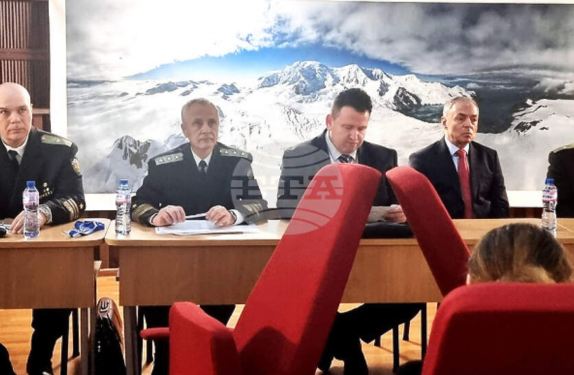 ���-������������� �� �������� � ������� � �������, � �� � ���������� �����