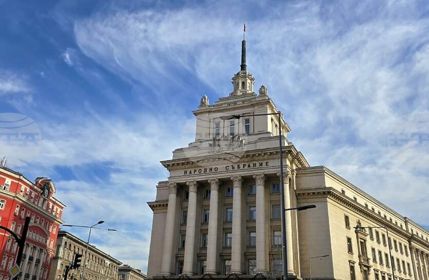 ��� ���� �������, � ����� �� ����� ������� �� ��������� �� 19 ����� 240 ������� ������������� � 52-��� ���������