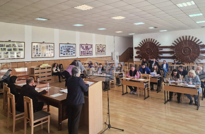 ���� �������� ������ ������ ������ � ������ 13 �������� �� ���������� �� �������� ������������ ������� (���)