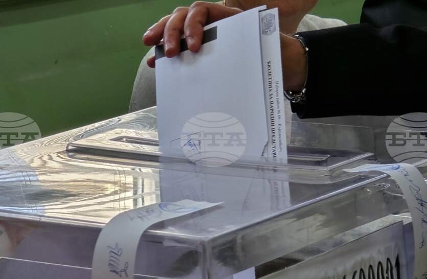 ����� 8 �������� � ������������� ��������� � ������ �������� ��� 11:00 ����